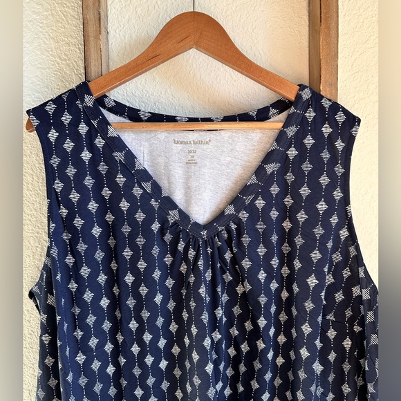Woman Within Navy Blue/White Printed Sleeveless Top NWT Sz: 3X - Picture 4 of 7